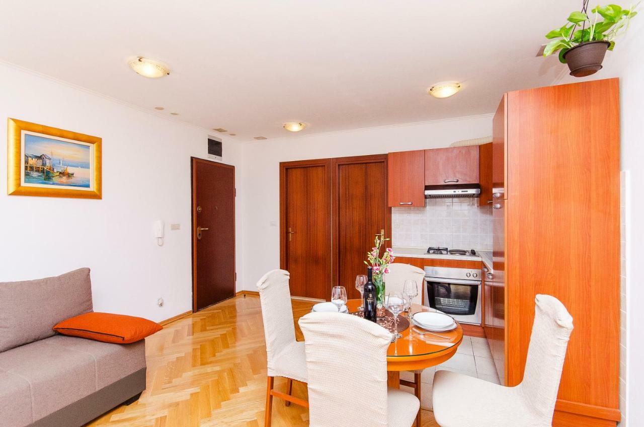 Appartement Lucija *